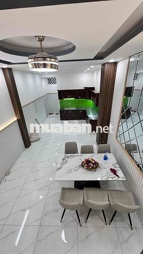 80m 2 , 4 tầng, 5phòng, 5 wc, hẻm 6 m, shr , 20 m  mặt tiền, 5 tỷ 850