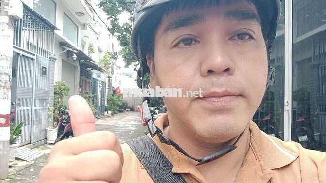 Đại Gia Đình Đoàn Viên, 5 PN, Gần MT, Xe Hơi Đậu Cửa