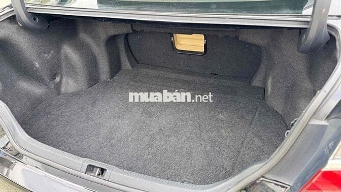 Bán Toyota Camry 2.0E 2019 siêu lướt