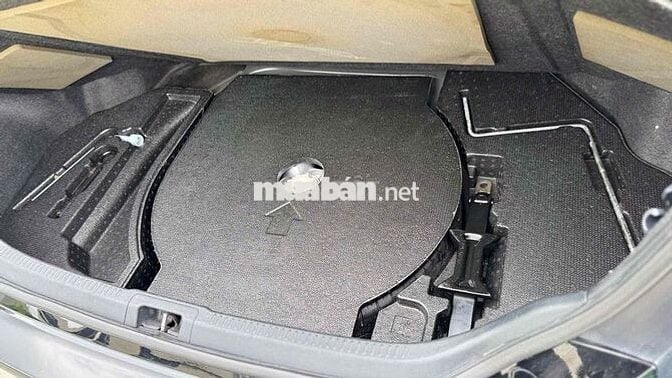 Bán Toyota Camry 2.0E 2019 siêu lướt