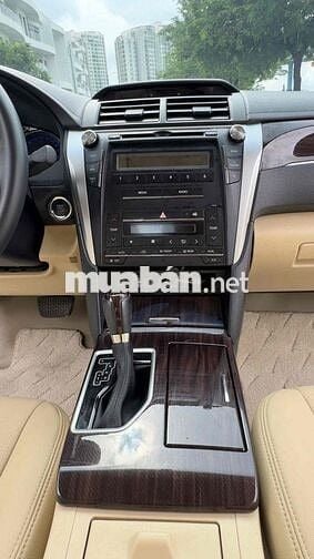 Bán Toyota Camry 2.0E 2019 siêu lướt