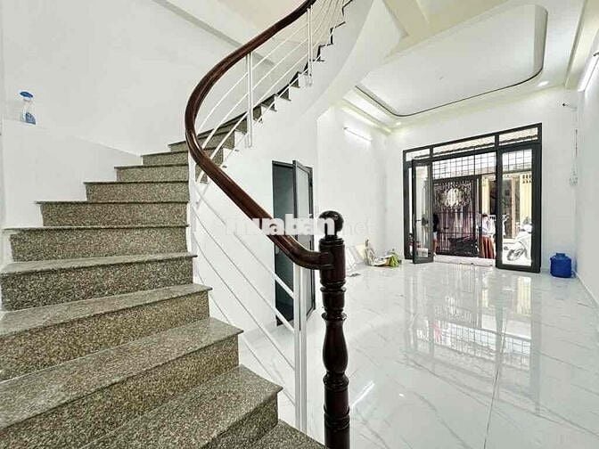 Nhà 52m2-Hẻm Xe Hơi-3 tầng- Nguyễn Xí Bình Thạnh