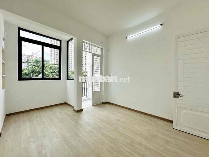 Nhà 52m2-Hẻm Xe Hơi-3 tầng- Nguyễn Xí Bình Thạnh