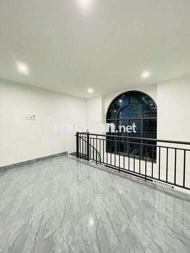 CHO THUÊ TRỌ MẶT TIỀN HƯNG PHÚ.28MV. GIÁ 3TR2. Ml.