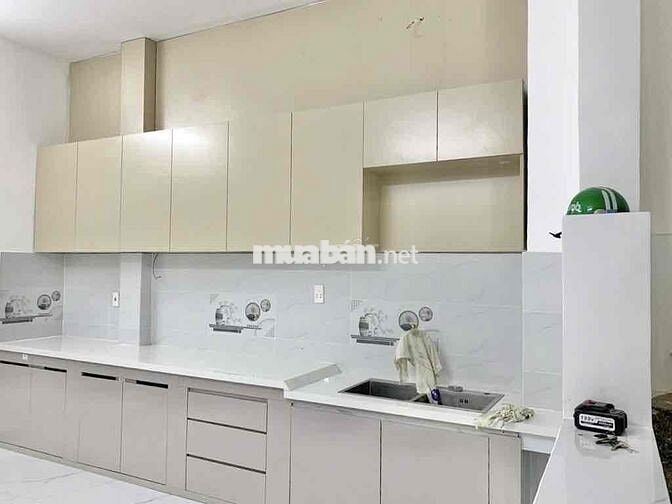 Nhà 52m2-Hẻm Xe Hơi-3 tầng- Nguyễn Xí Bình Thạnh