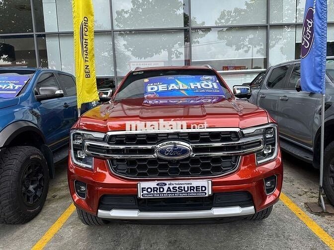 Ford Everest Titanium 2023 4x4, bản Đủ tính năng!