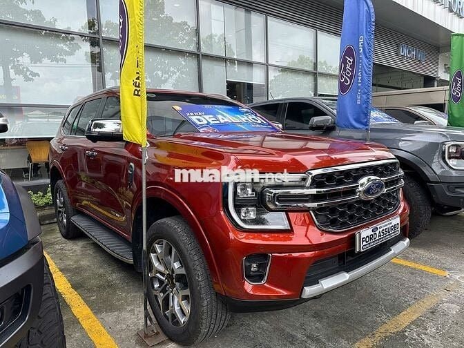 Ford Everest Titanium 2023 4x4, bản Đủ tính năng!