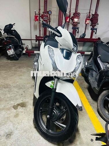 SH 125i chính hãng như mới , nữ đi kỹ