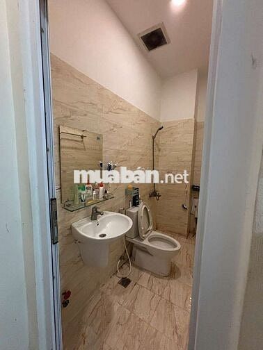 Cần pass căn hộ dv him lam,chuyển cọc lại