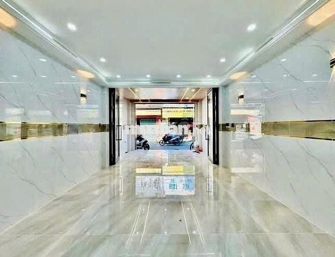 NHÀ HOT GIÁ TỐT – 37D Nguyễn Minh Hoàng, P.12, Q.Tân Bình. DTSD 380m2