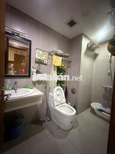 Bán gấp CH R3 Goldmark City 136 Hồ Tùng Mậu, 94m2,3N,2WC, giá 9.5tỷ