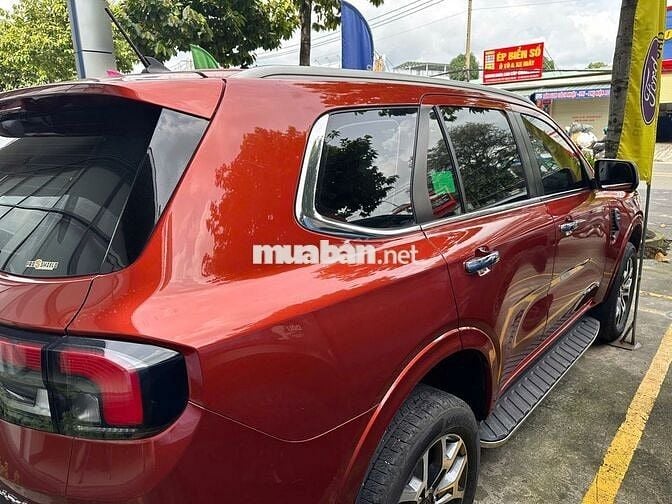 Ford Everest Titanium 2023 4x4, bản Đủ tính năng!
