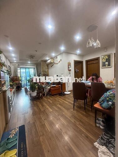 Bán gấp CH R3 Goldmark City 136 Hồ Tùng Mậu, 94m2,3N,2WC, giá 9.5tỷ