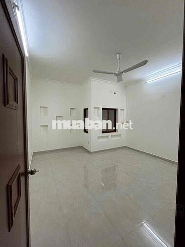 cho thuê nhà mặt tiền Hiền Vương - tân Phú