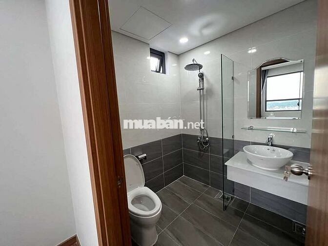 Thuê Ngay Kẻo Tiếc, 2PN View LandMark81, Ngay GO DĨ AN