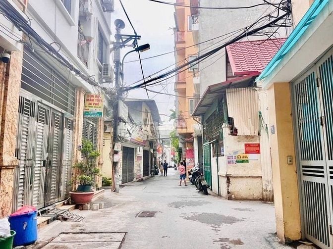 Xuân Đỉnh –  Bắc Từ Liêm – 81 M2 – 3 T – MT – 5.6 M – Giá 19.8 Tỷ. 