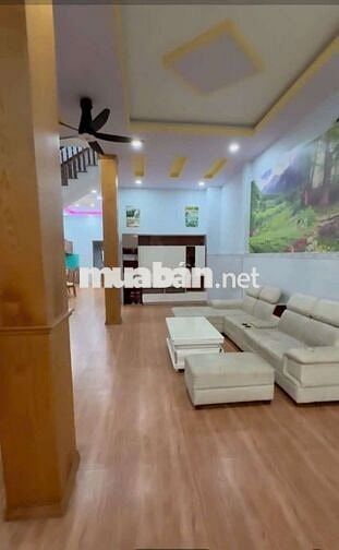 Cho thuê nhà 1 Trệt 2 Lầu gần quốc lộ 1k phường Đông Hoà