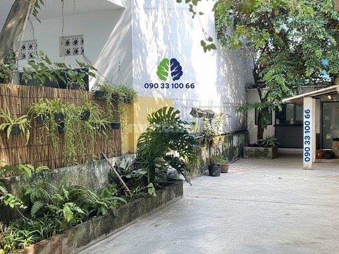 Siêu phẩm Nhà kề vườn Quận 2 - Cách Q1 10' metro