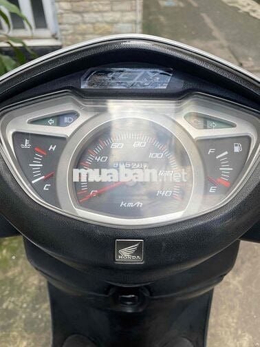 Honda lead 110 Fi máy êm bs Tp