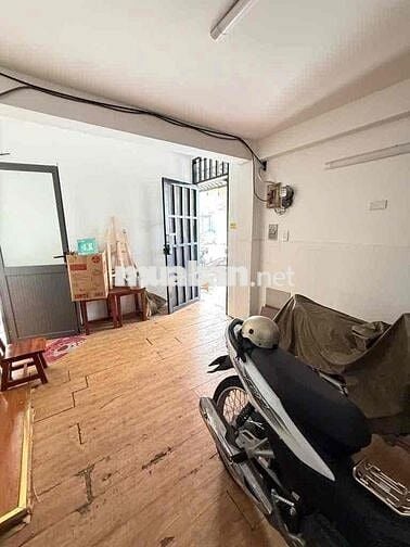 Nhà mặt tiền 5 tầng Bàu Cát - Tân Bình tiện kinh doanh (4,2m x 10m)