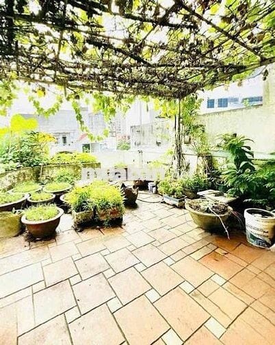 Nhà mặt tiền 5 tầng Bàu Cát - Tân Bình tiện kinh doanh (4,2m x 10m)