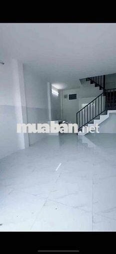 Nhà mới 100% 2 phòng gần Cầu Bà Bộ - Võ Văn Kiệt