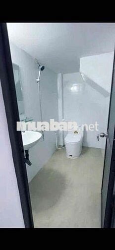 Nhà mới 100% 2 phòng gần Cầu Bà Bộ - Võ Văn Kiệt