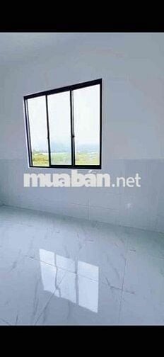 Nhà mới 100% 2 phòng gần Cầu Bà Bộ - Võ Văn Kiệt