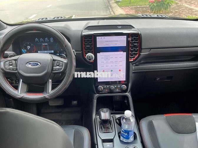 Ford Raptor 2.0L 4x4 AT 2025 - Siêu lướt 6000km