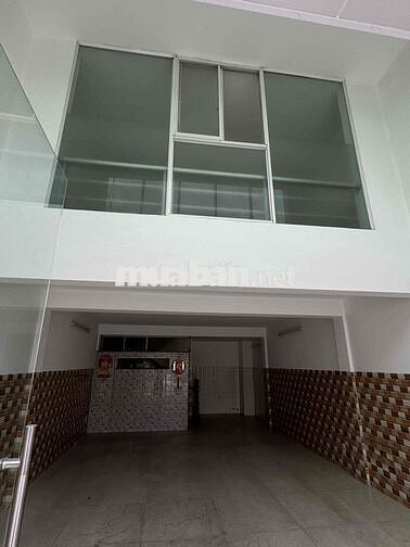 Cho Thuê nhà nguyên căn 3 tầng măt tiền phạm văn đồng