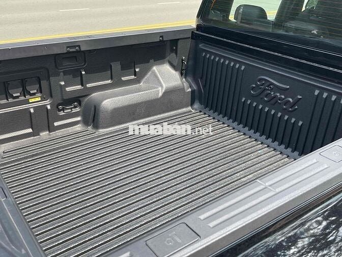 Ford Raptor 2.0L 4x4 AT 2025 - Siêu lướt 6000km