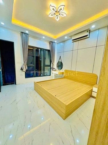 Bán nhà phố Lò Đúc, 25m2, 4 tầng, 3 phòng ngủ riêng biệt, gần mặt phố