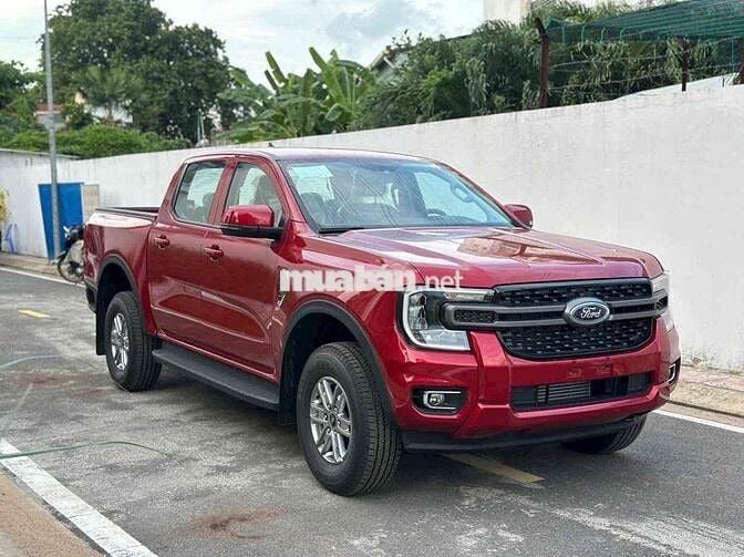 Ford Ranger ưu đãi hấp dẫn xả hàng cuối năm