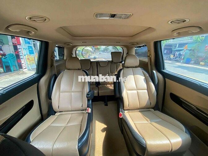 Kia Sedona 2016 3.3L GATH - 120000 km