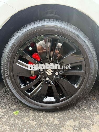 Suzuki Swift 2019 Special Logo Vàng 1 Chủ