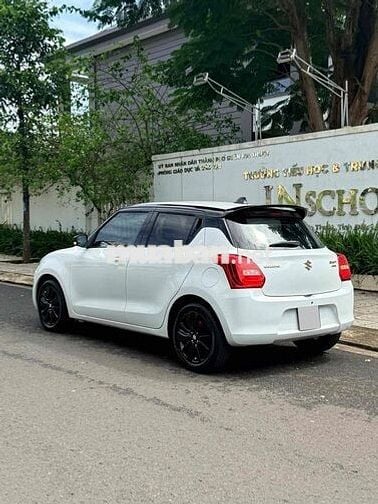 Suzuki Swift 2019 Special Logo Vàng 1 Chủ