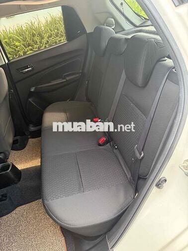 Suzuki Swift 2019 Special Logo Vàng 1 Chủ