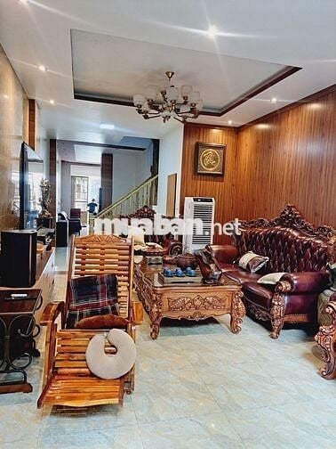 Chủ kẹt bank, bán nhà dài 19m. Tặng nội thất cao cấp. Đường 8m Tây Lân