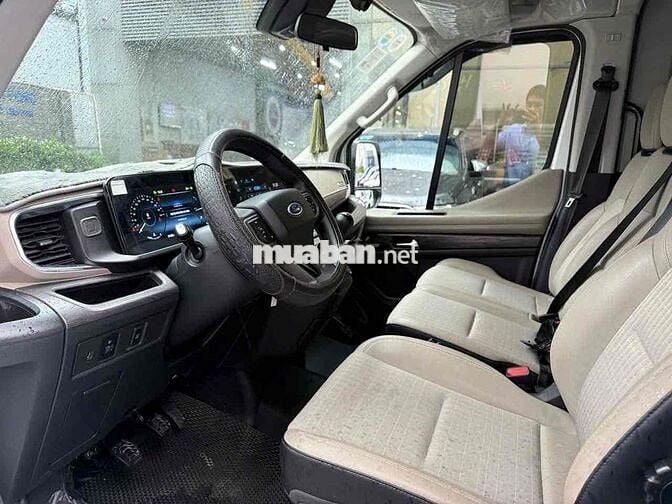 Ford Transit 2024 Premium 16 - 31000 km