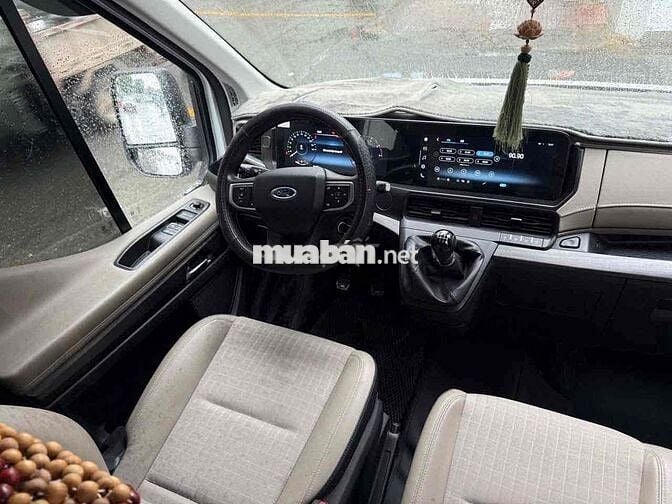 Ford Transit 2024 Premium 16 - 31000 km