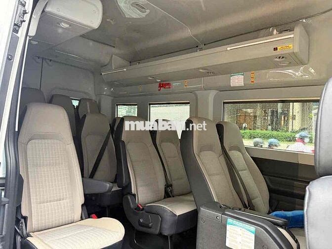 Ford Transit 2024 Premium 16 - 31000 km