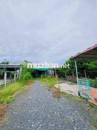 TÔI CHÍNH CHỦ CẦN BÁN GẤP LÔ ĐẤT TẶNG KÈM CĂN NHÀ 350m2 GIÁ SIÊU RẺ