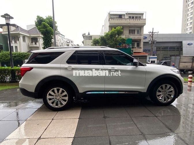 Ford Explorer 2022 màu trắng, 24.300 KM