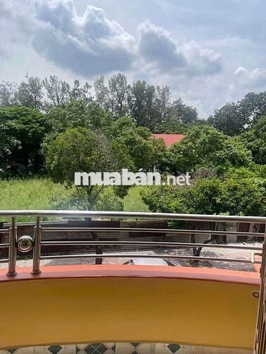 CHO THUÊ NHÀ MTKD, NGANG 5 M, MỚI ĐẸP 3TẦNG CV PHÚ LÂM _ GIÁ RẺ 15Tr.