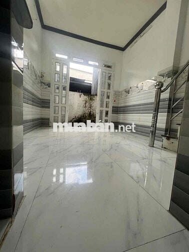 Nhà Bán .DT 3x5 .2 lầu .2 phòng .3 tolet . Kê khai 99 . mễ cốc p15 Q8