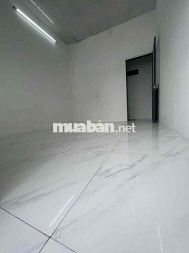 Nhà Bán .DT 3x5 .2 lầu .2 phòng .3 tolet . Kê khai 99 . mễ cốc p15 Q8