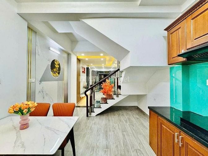 Chú Chín bán nhà 67m² đường Nguyễn Thượng Hiền, Phường 6, Bình Thạnh