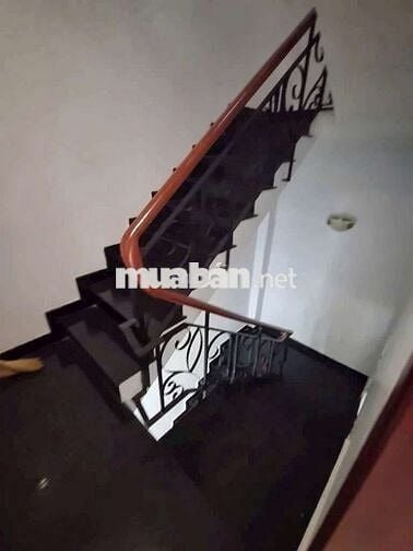 BÁN NHÀ GIÁP TÊN LỬA, NGANG 5M, 4 TẦNG, CHO THUÊ 12TR, HXH,GIÁ 5,95 TỶ