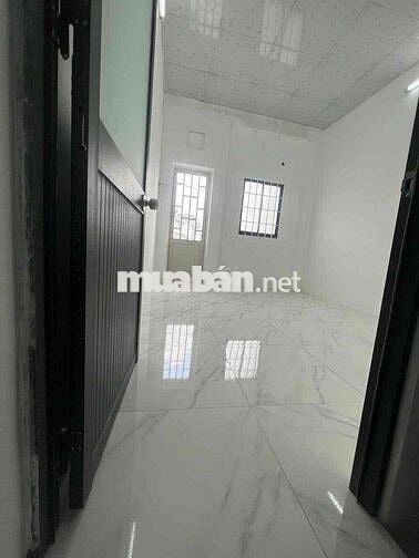 Nhà Bán .DT 3x5 .2 lầu .2 phòng .3 tolet . Kê khai 99 . mễ cốc p15 Q8