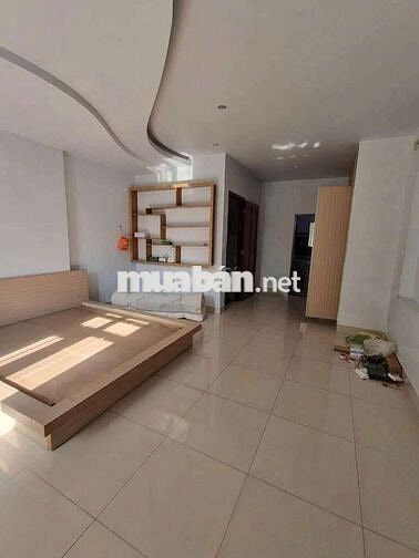 BÁN NHÀ GIÁP TÊN LỬA, NGANG 5M, 4 TẦNG, CHO THUÊ 12TR, HXH,GIÁ 5,95 TỶ